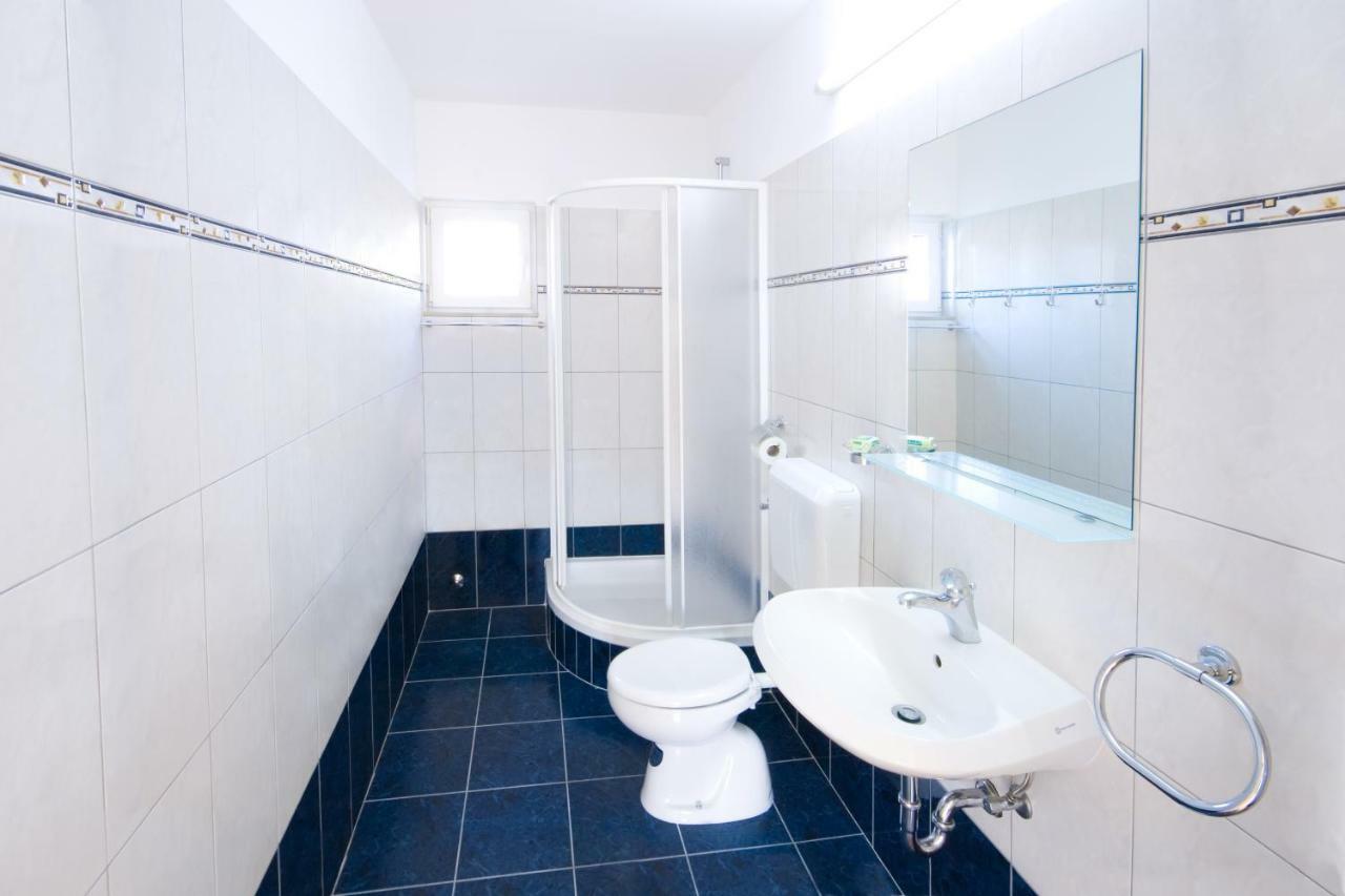 Apartments Kala Mendula Sutivan Ngoại thất bức ảnh